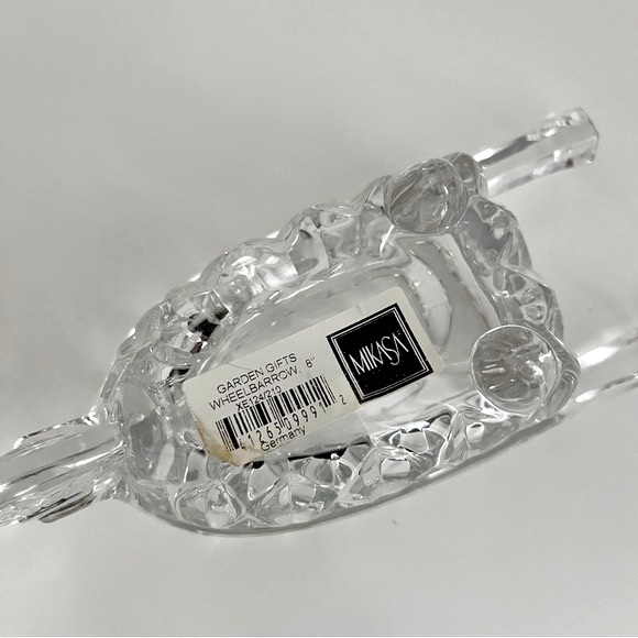 Vintage Mikasa Garden Gifts Crystal Glass Decorative Wheelbarrow Dish - Picture 10 of 10